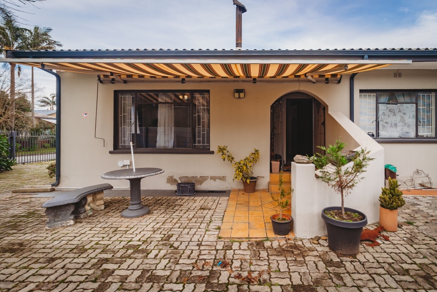 3 Bedroom Property for Sale in Denneoord Western Cape